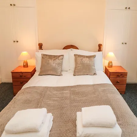 Dom wakacyjny 10 Walton Terrace